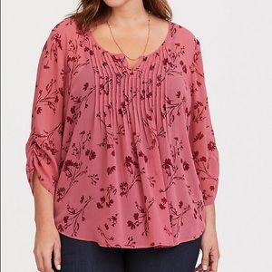torrid size 2 Pink Floral Pintuck Blouse
